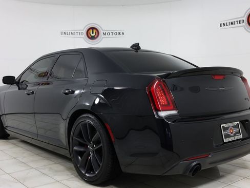 Used 2023 Chrysler 300 C RWD image 4