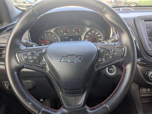 Used 2023 Chevrolet Equinox RS AWD/4WD image 19