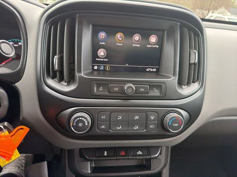 Used 2022 Chevrolet Colorado W/T w/ WT Convenience Package image 11