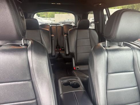 Used 2024 Mercedes-Benz GLS 450 4MATIC image 7