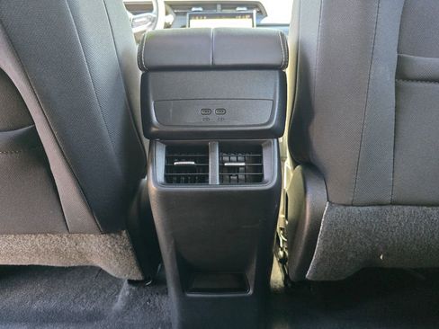 Used 2025 GMC Terrain Elevation image 29