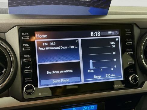Used 2022 Toyota Tacoma SR5 w/ Technology Package RWD image 17
