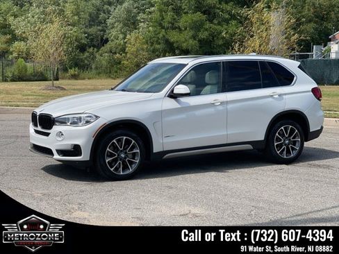 Used 2017 BMW X5 xDrive50i w/ Executive Package AWD/4WD image 4