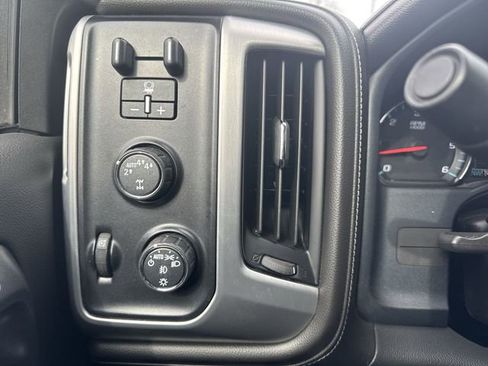 Used 2018 GMC Sierra 1500 SLT w/ SLT Premium Package image 17