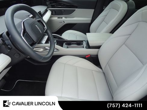 Used 2026 Lincoln Nautilus Premier w/ Equipment Group 102A AWD/4WD image 6