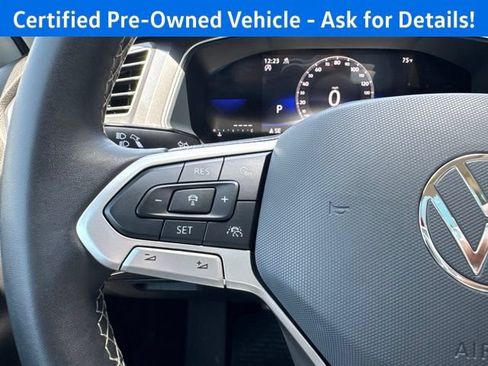 Certified 2024 Volkswagen Tiguan SE AWD/4WD image 17