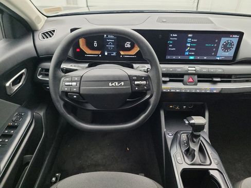 Used 2025 Kia K4 FWD image 22