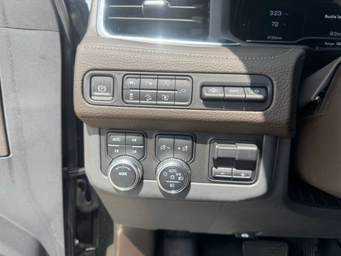 Used 2022 GMC Yukon Denali w/ Max Trailering Package AWD/4WD image 11