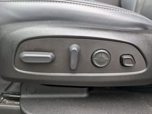 Used 2023 Buick Enclave Premium w/ Experience Buick Package image 16