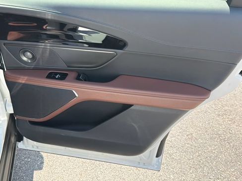 New 2026 Lincoln Nautilus Reserve w/ Jet Appearance Package AWD/4WD image 17