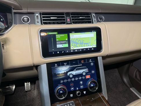 Used 2021 Land Rover Range Rover Westminster Edition AWD/4WD image 16