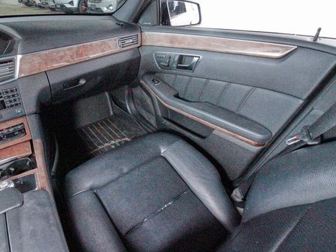 Used 2012 Mercedes-Benz E 350 4MATIC Sedan image 7