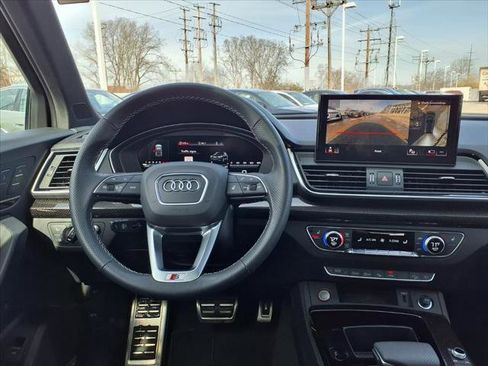 Used 2024 Audi SQ5 Prestige w/ Prestige Package AWD/4WD image 11