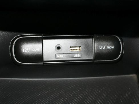 Used 2016 Kia Soul + FWD image 20