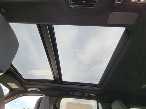 New 2025 Lincoln Navigator Reserve w/ Jet Appearance Package image 10