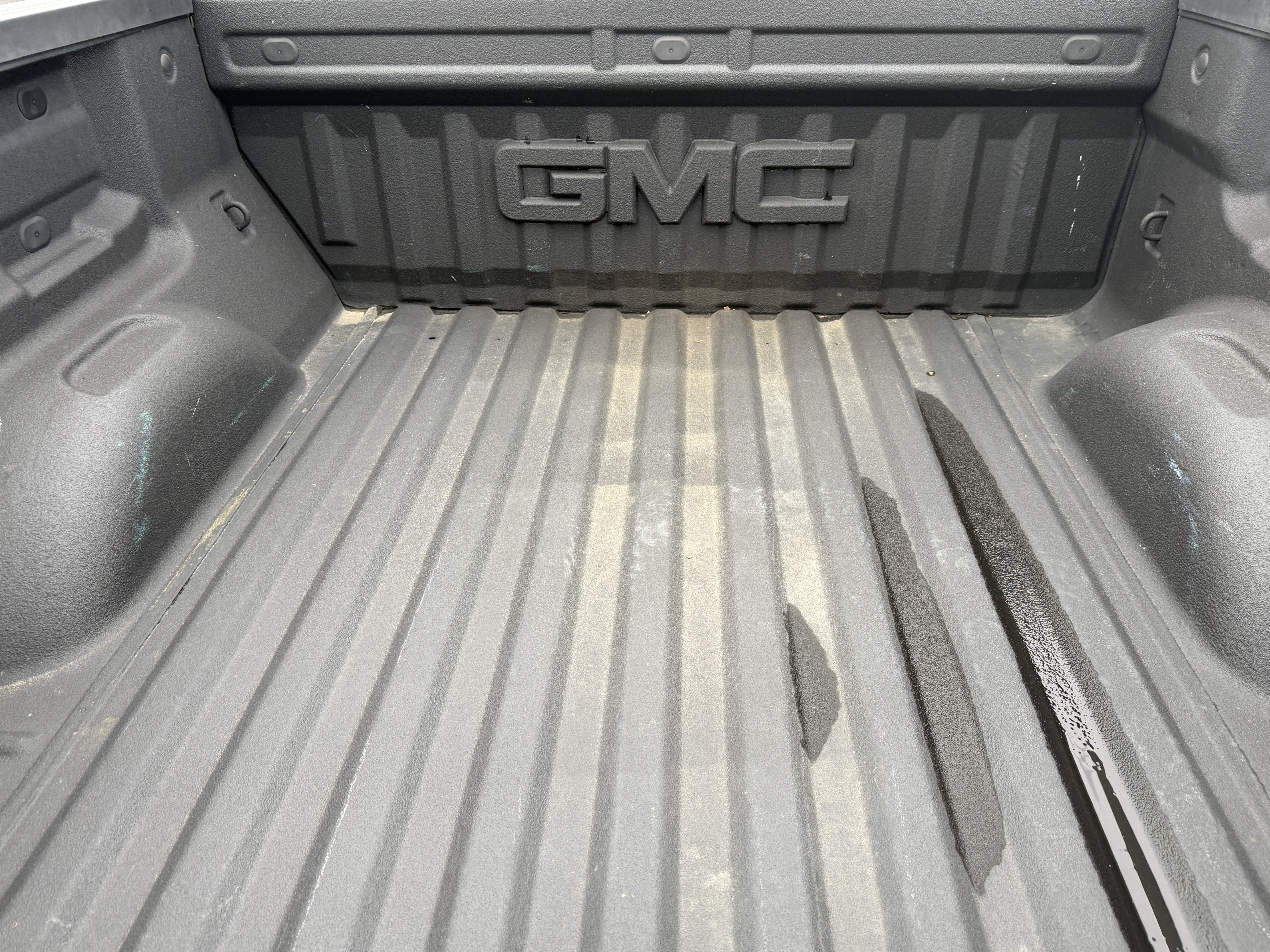Used 2022 GMC Canyon Elevation w/ Elevation Premium Package AWD/4WD image 9
