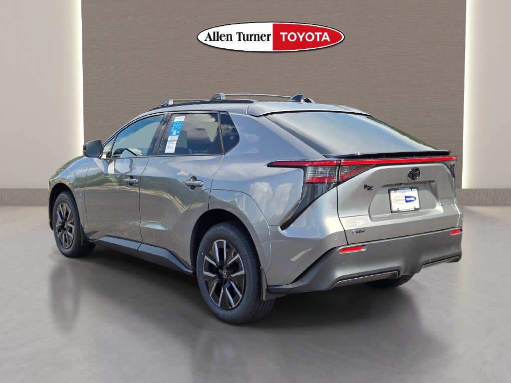 Used 2026 Toyota bZ FWD image 8
