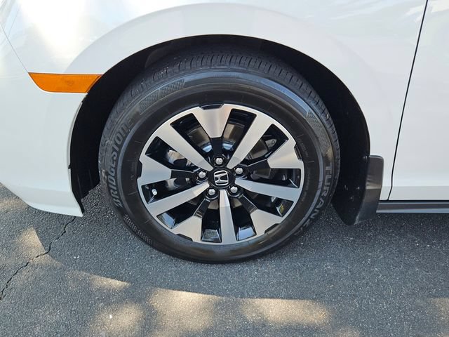 Certified 2026 Honda Odyssey EX-L image 9
