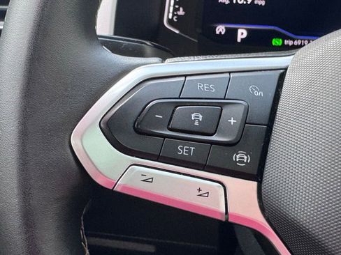 Used 2022 Volkswagen Atlas SE image 40