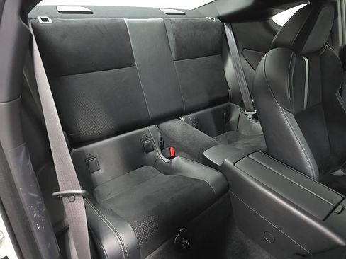 Used 2023 Toyota GR86 Premium w/ ALL Weather Mat Package (TMS) RWD image 16
