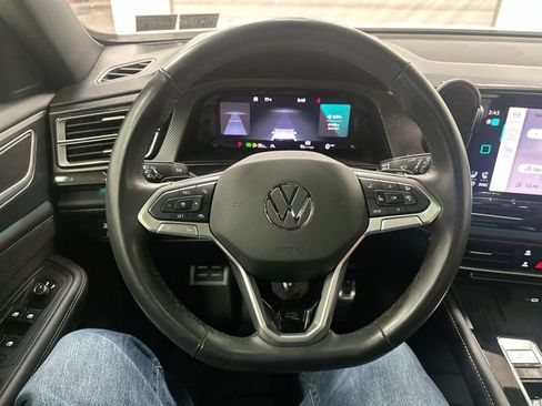 Used 2025 Volkswagen Atlas Cross Sport SEL R-Line AWD/4WD image 12