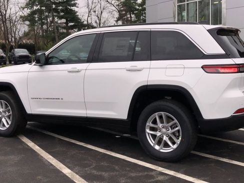 New 2026 Jeep Grand Cherokee Laredo AWD/4WD image 5