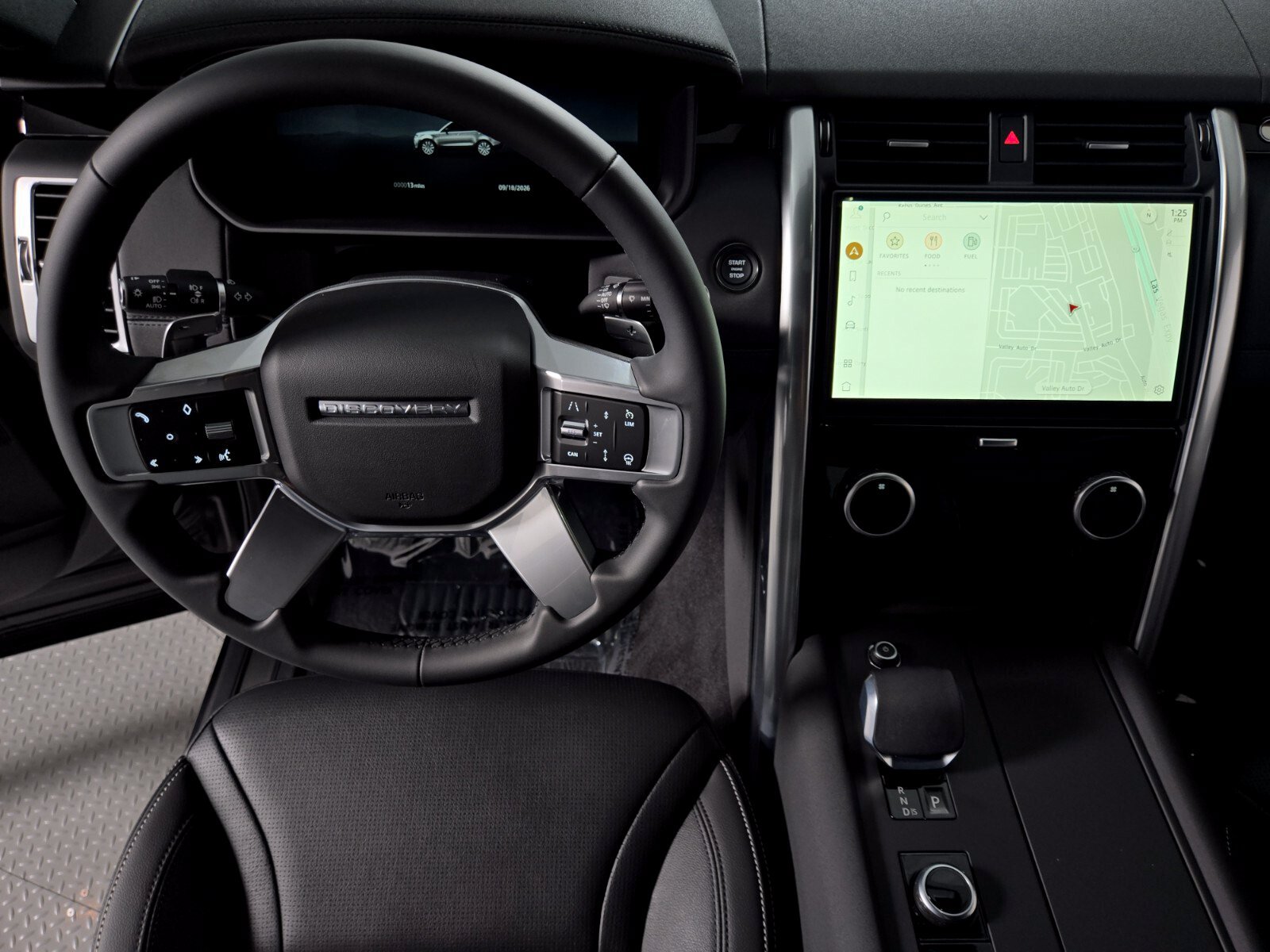 New 2026 Land Rover Discovery S AWD/4WD image 13