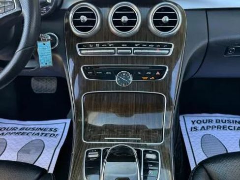 Used 2015 Mercedes-Benz C 300 4MATIC Sedan image 33