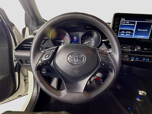 Used 2019 Toyota C-HR LE FWD image 13