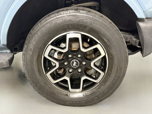 Used 2021 Ford Bronco Outer Banks AWD/4WD image 32