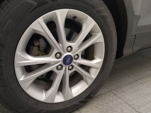Used 2017 Ford Escape SE FWD image 31