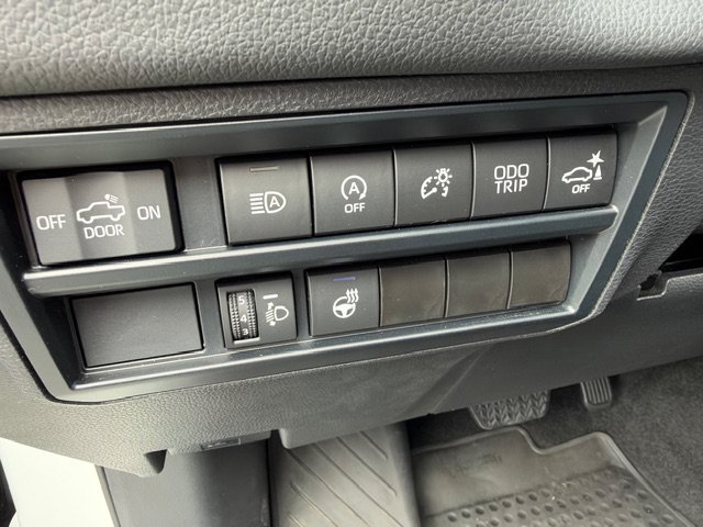 Used 2024 Toyota Tundra Limited AWD/4WD image 29