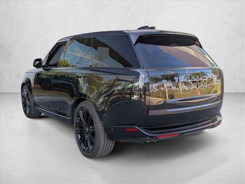 Certified 2025 Land Rover Range Rover SE AWD/4WD image 7