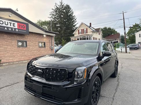 Used 2021 Kia Telluride EX w/ EX Premium Package AWD/4WD image 2