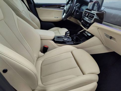 Used 2025 BMW 330i xDrive Sedan w/ M Sport Package image 26