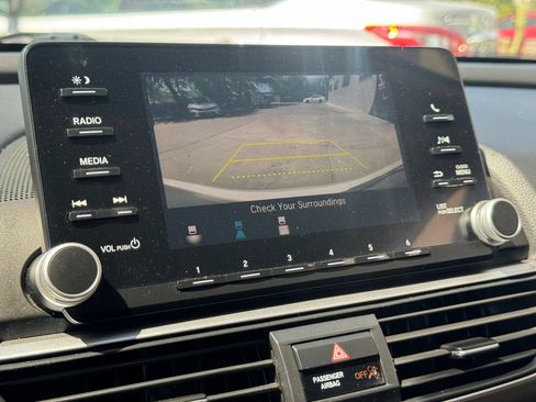 Used 2019 Honda Accord LX image 20