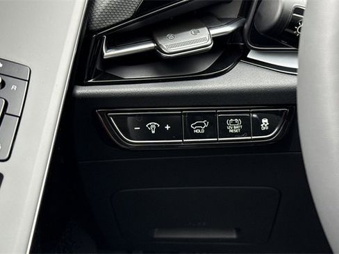 New 2026 Kia Niro SX image 31