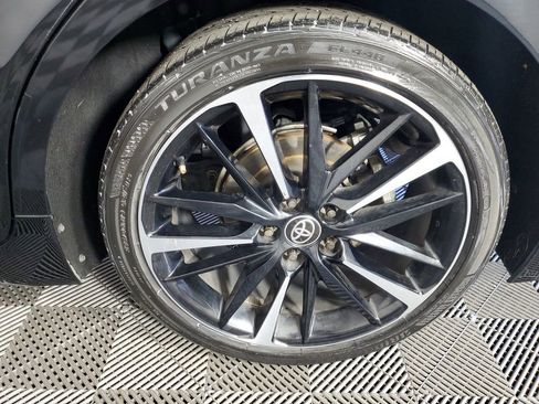 Used 2020 Toyota Camry XSE image 28