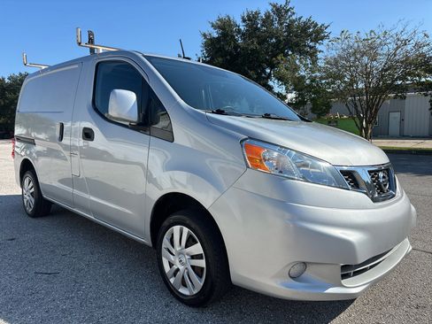 Used 2020 Nissan NV200 SV image 4