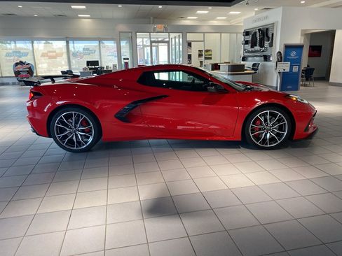 Used 2025 Chevrolet Corvette Stingray Premium Conv w/ Z51 Performance Package image 7