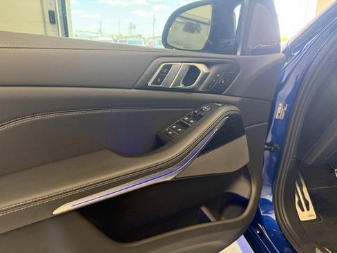 Used 2025 BMW X5 M60i w/ Executive Package image 11