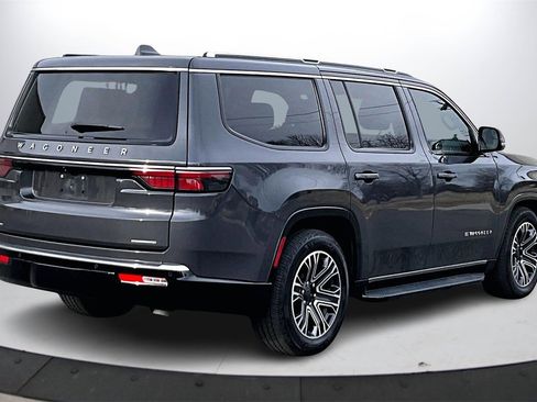 Used 2022 Jeep Wagoneer Series III image 9