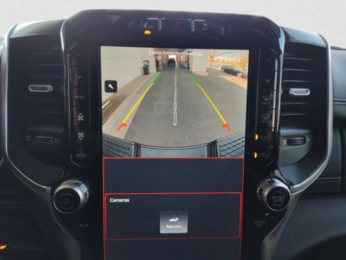 Used 2024 RAM 2500 Laramie w/ Safety Group AWD/4WD image 16