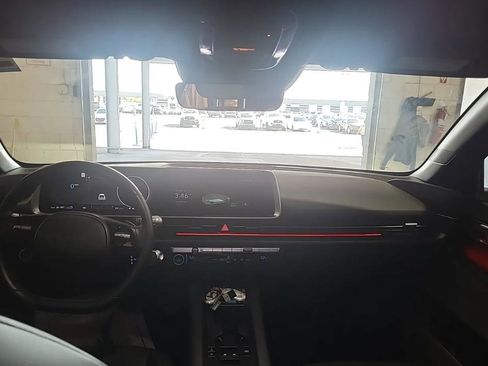 Used 2024 Hyundai Ioniq 6 SEL RWD image 8