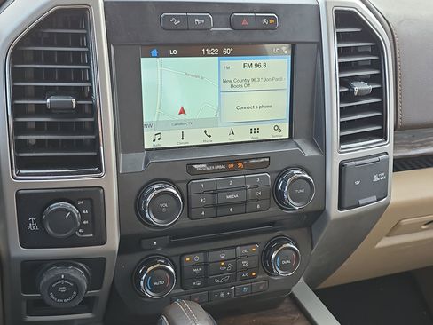 Certified 2018 Ford F150 Lariat image 16