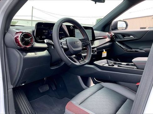 New 2027 Chevrolet Equinox RS FWD image 8
