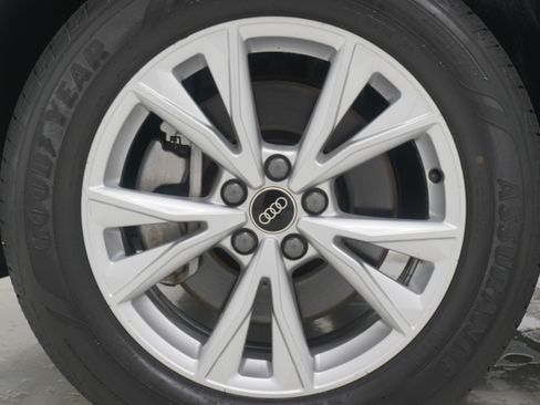 Used 2021 Audi Q3 2.0T Premium w/ Convenience Package AWD/4WD image 31