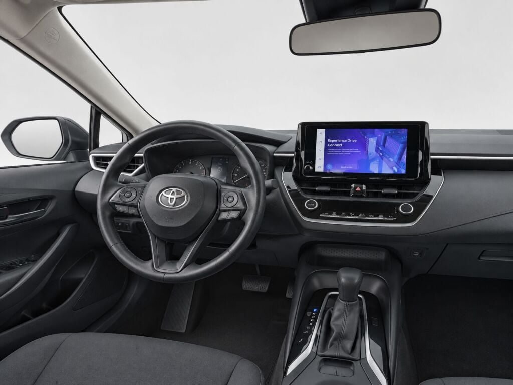 Certified 2025 Toyota Corolla LE FWD image 20