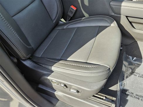 Used 2024 GMC Sierra 1500 Denali w/ Denali Reserve Package image 38