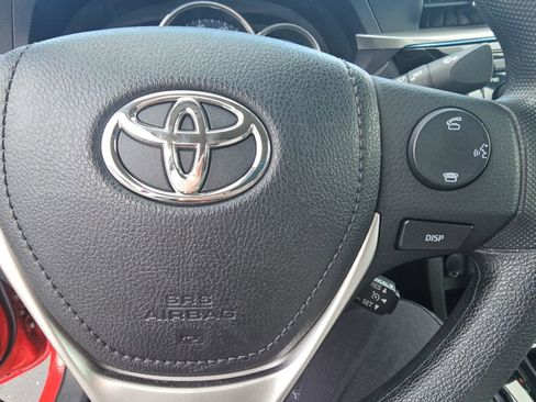 Used 2016 Toyota Corolla LE FWD image 12
